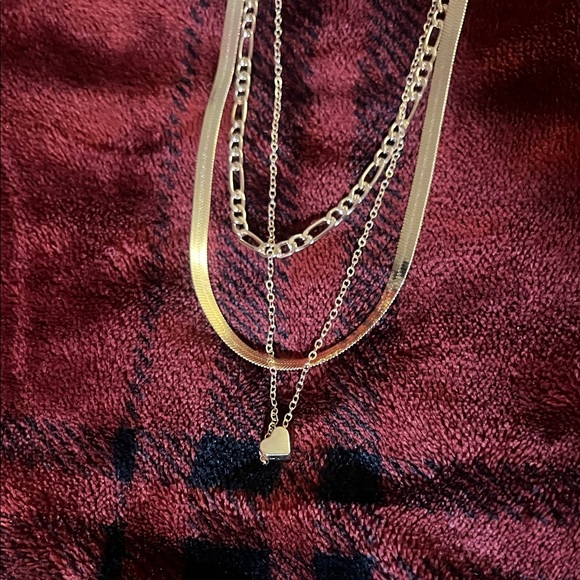 Elegant Gold Layered Necklace - Picture 4 of 4